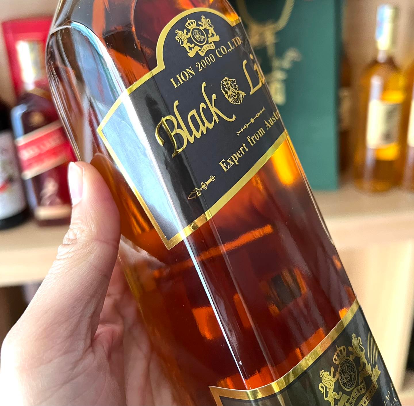 Rượu Lào Black Lion 