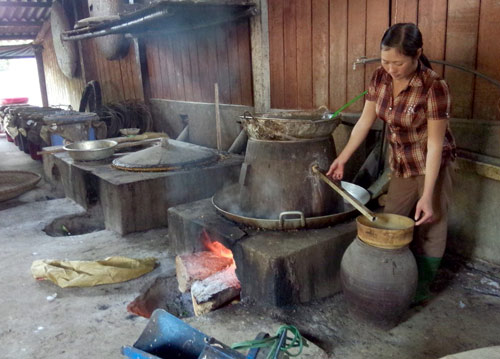Quy trình nấu rượu làng Vân cổ truyền 